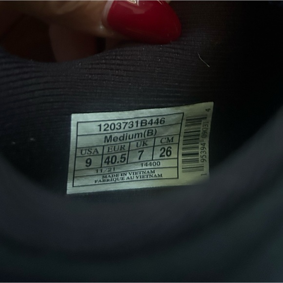 Brooks Launch 9 Rock N Roll Marathon sneaker shoe, EUC, Size 9 - Picture 4 of 9